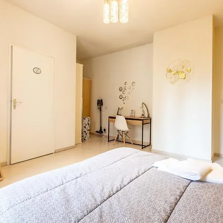 Appartement Lisboa F3 Centre-ville Clermont-fd C *